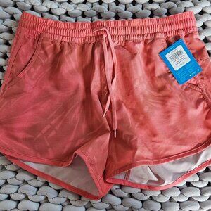 New with tags Women's Columbia Shorts